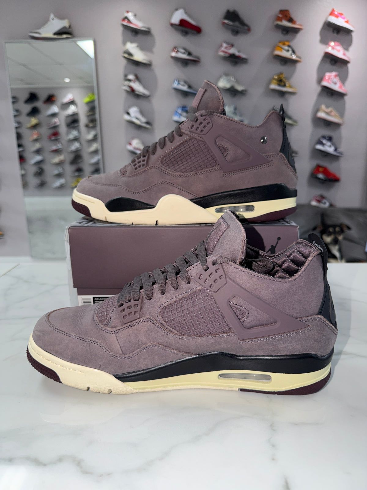 Jordan 4 Retro SP A Ma Maniére Violet Ore