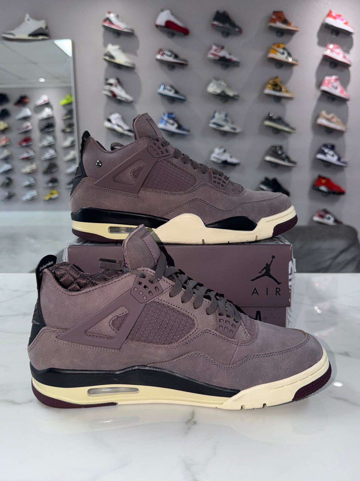 Jordan 4 Retro SP A Ma Maniére Violet Ore