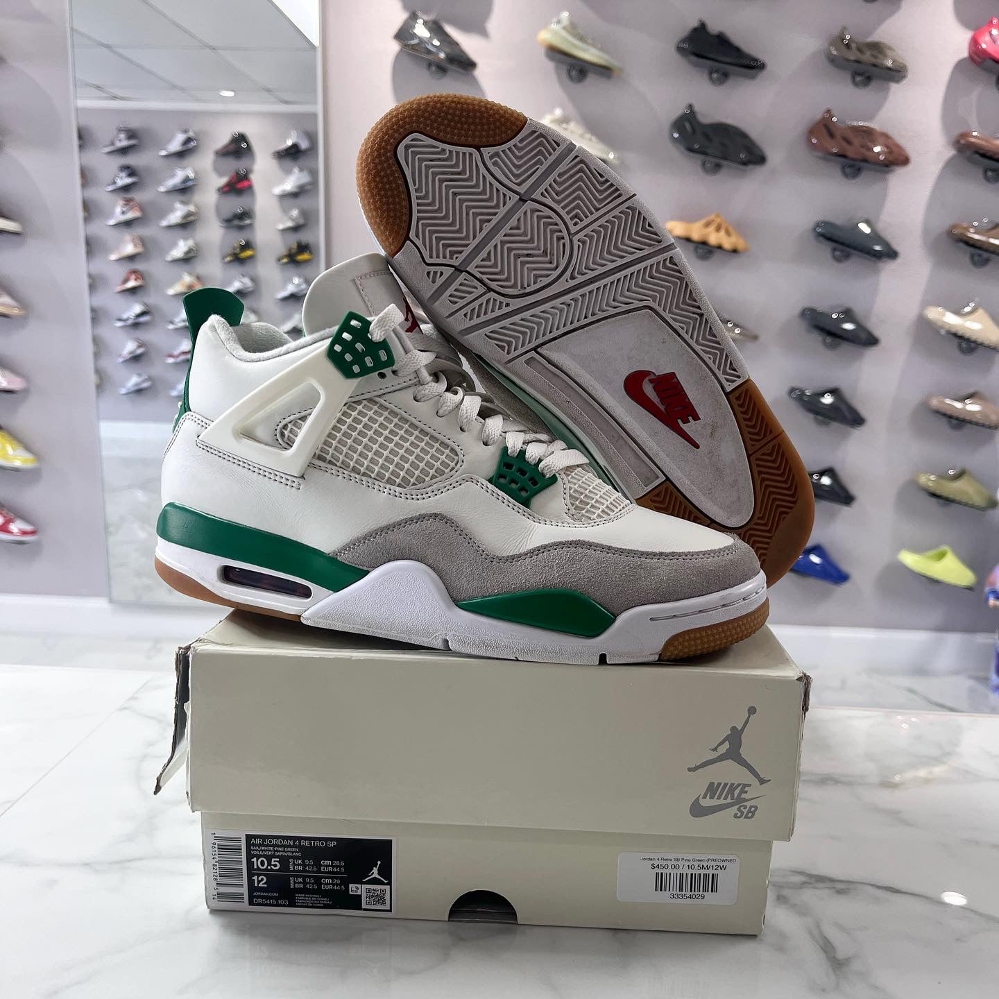 Jordan 4 Retro SB Pine Green (PREOWNED)