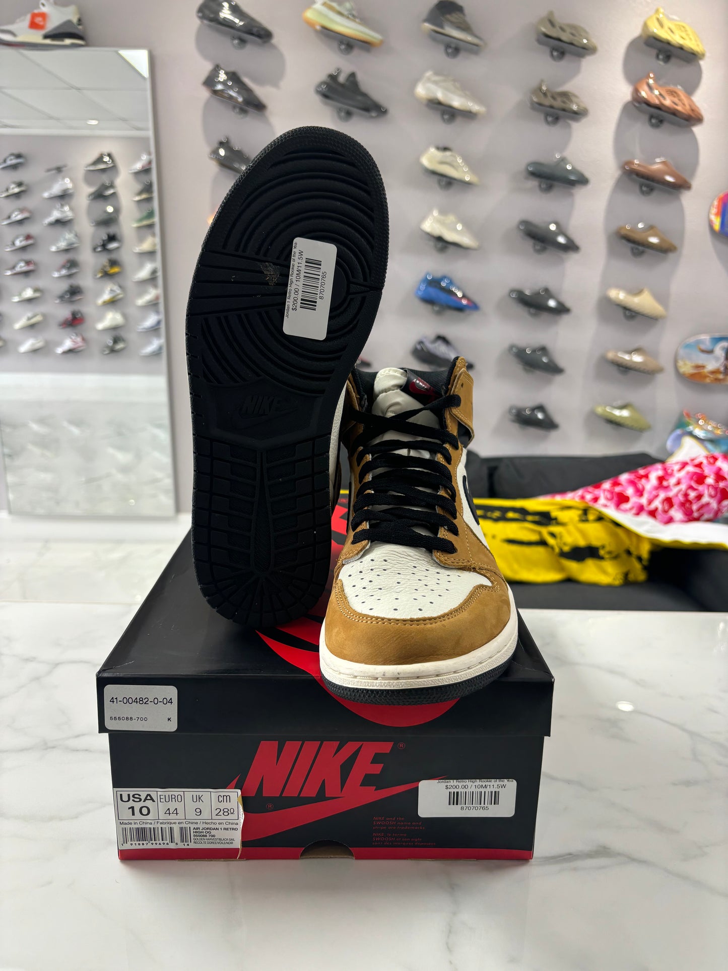 Jordan 1 Retro High Rookie of the Year (PREOWNED)