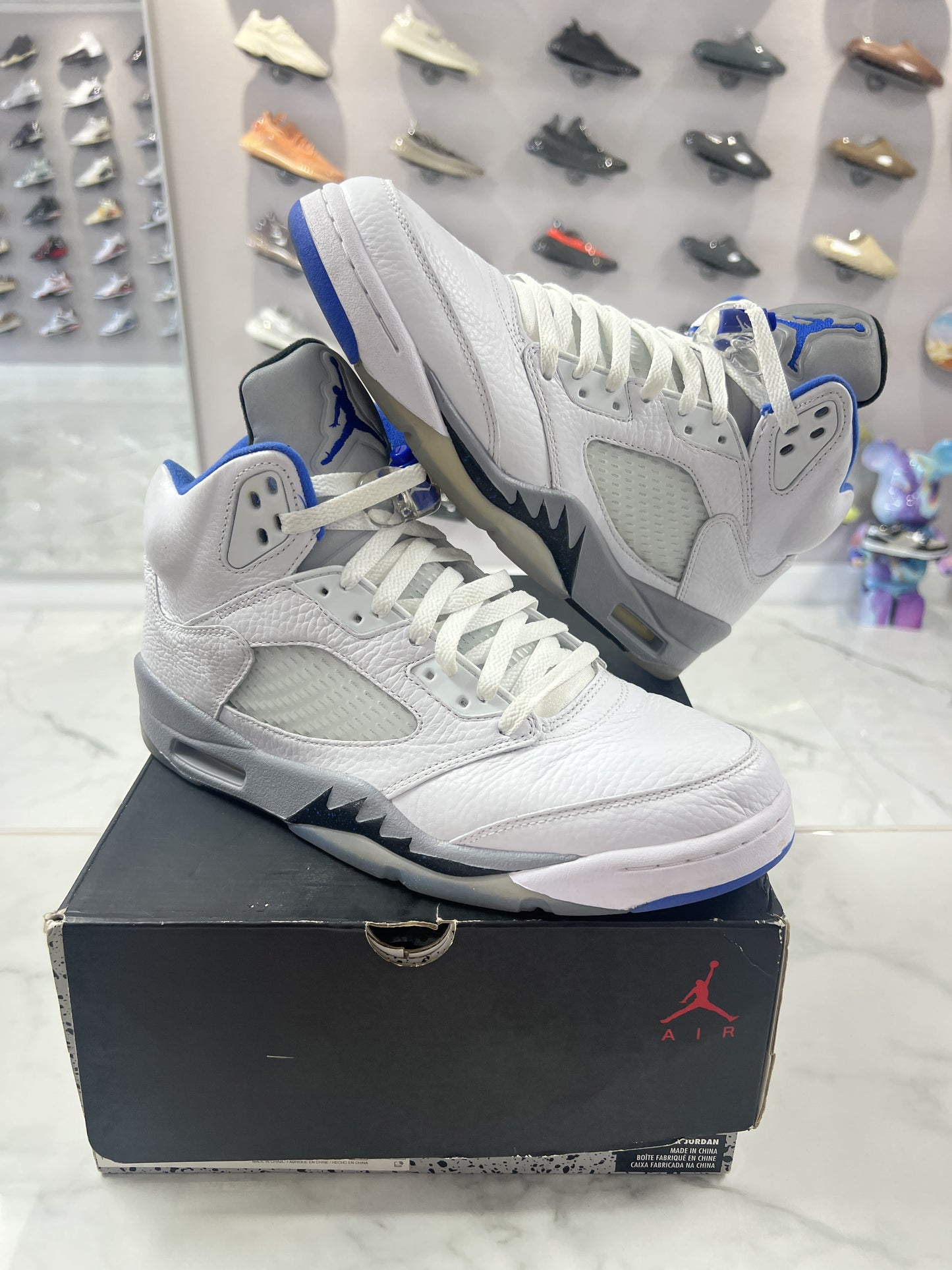 Jordan 5 Retro White Stealth (PREOWNED)