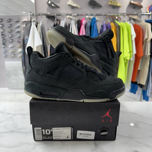 Jordan 4 Retro Kaws Black (PREOWNED)