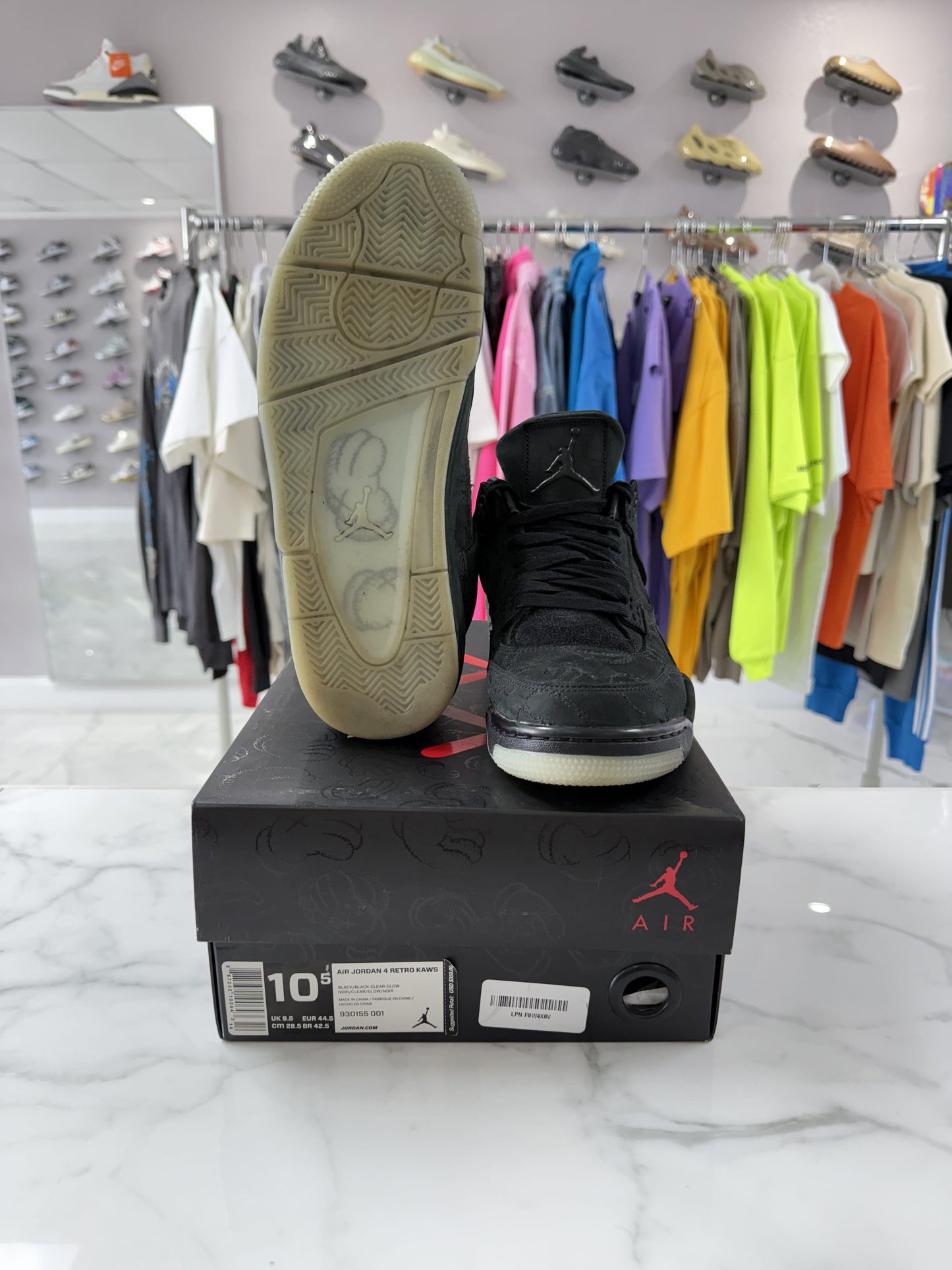 Jordan 4 Retro Kaws Black (PREOWNED)