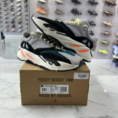 Yeezy Boost 700 Wave Runner (2017/2023) (PREOWNED)