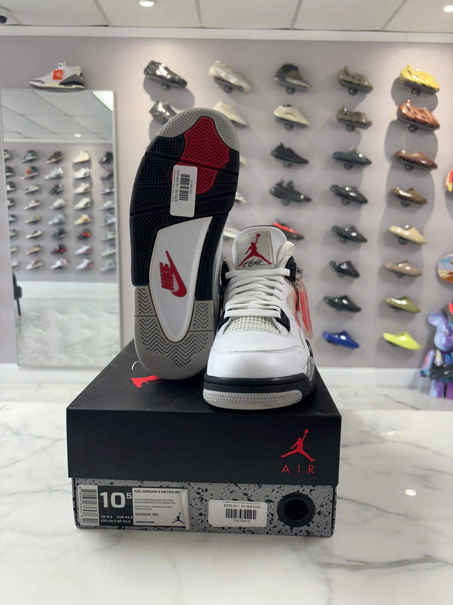 Jordan 4 Retro White Cement (2016) (PREOWNED)