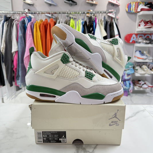 Jordan 4 Retro SB Pine Green (PREOWNED)