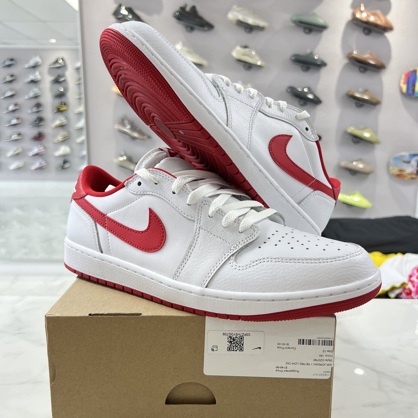 Jordan 1 Retro Low OG University Red (PREOWNED)