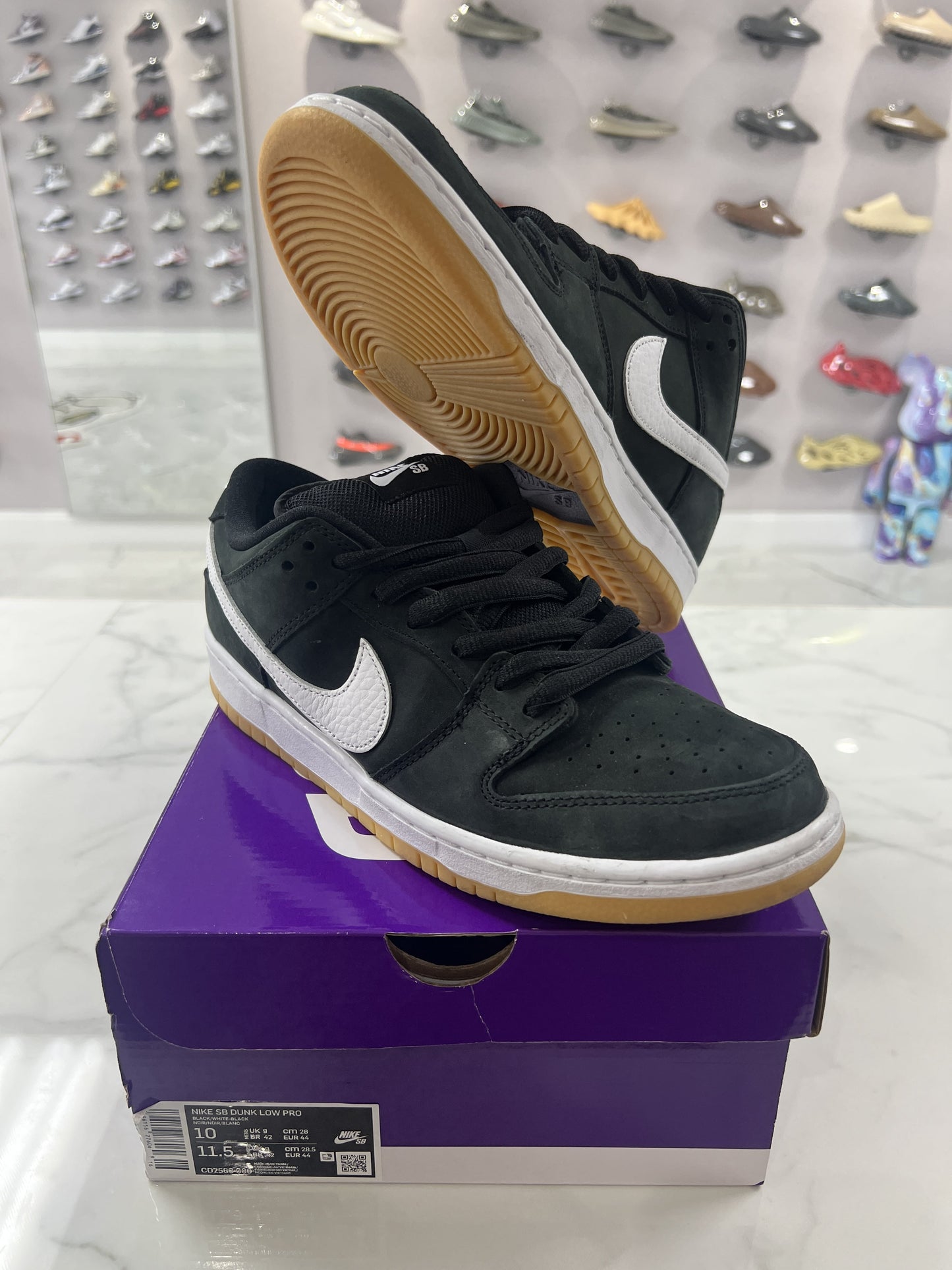 Nike SB Dunk Low Pro Black Gum (PREOWNED)