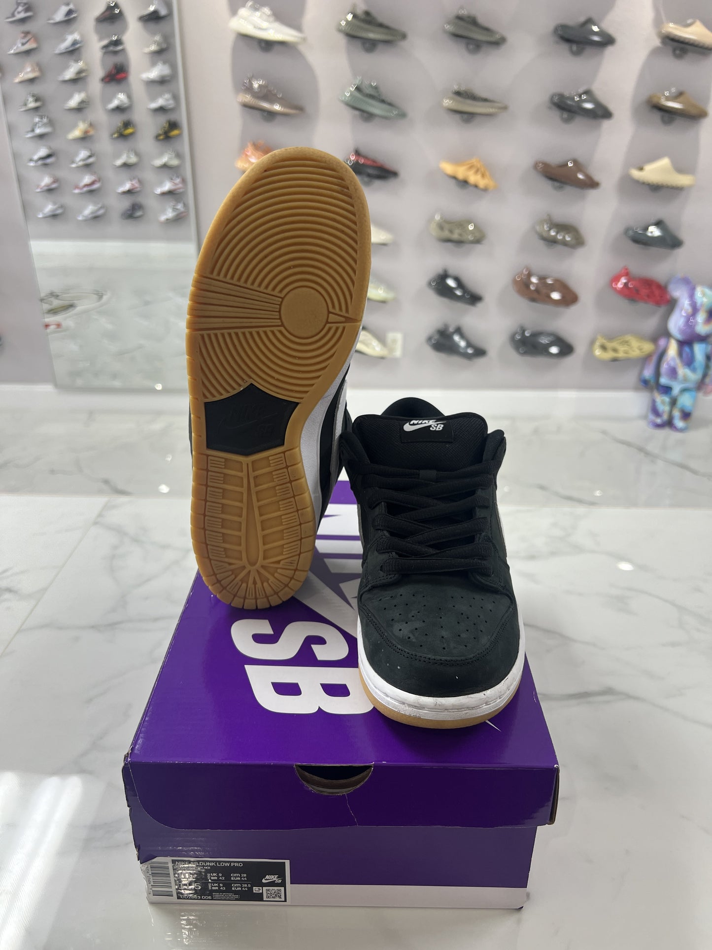 Nike SB Dunk Low Pro Black Gum (PREOWNED)