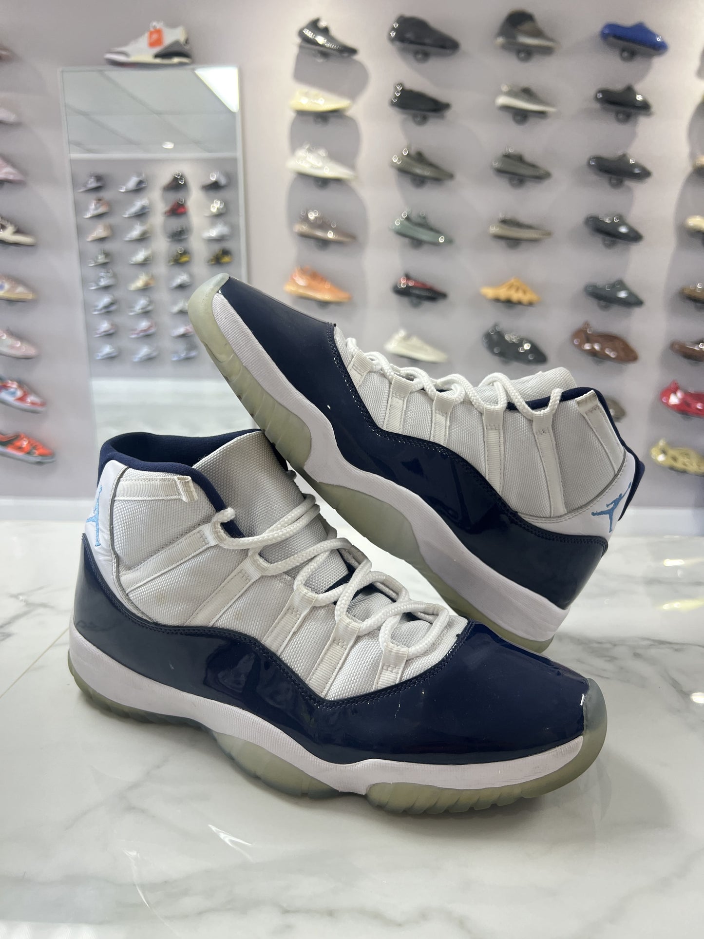 Jordan 11 Retro UNC Win Like 82 (PREOWNED)