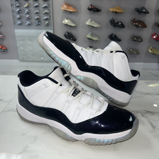 Jordan 11 Retro Low Iridescent (PREOWNED)