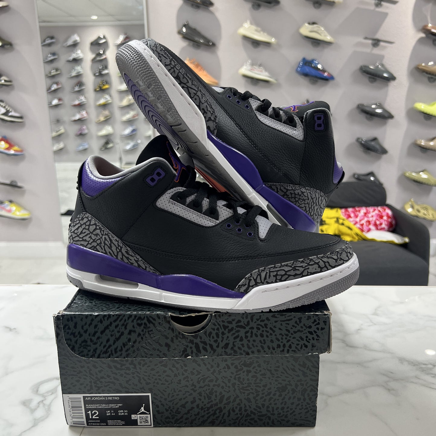 Jordan 3 Retro Black Court Purple (PREOWNED)