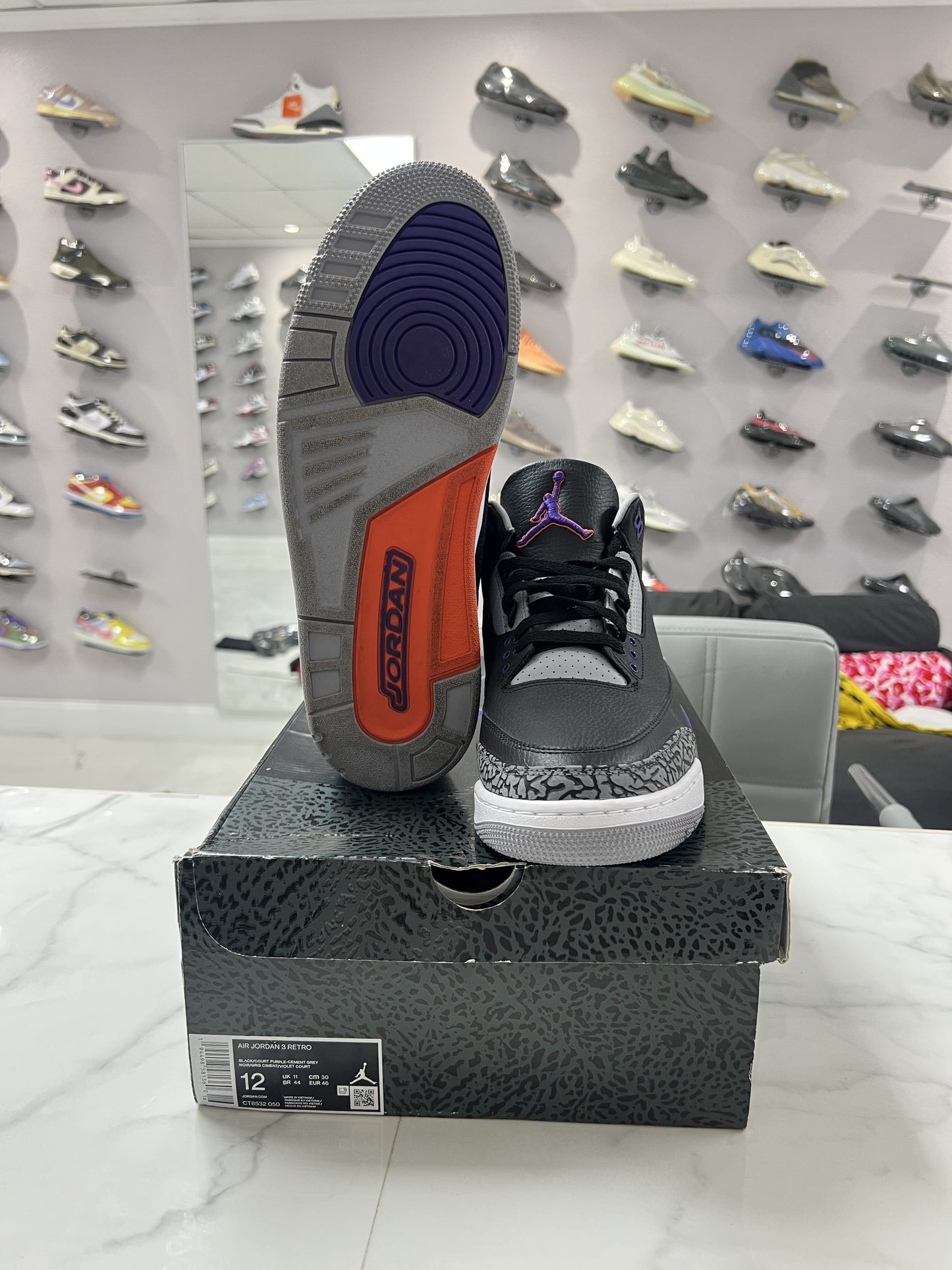Jordan 3 Retro Black Court Purple (PREOWNED)