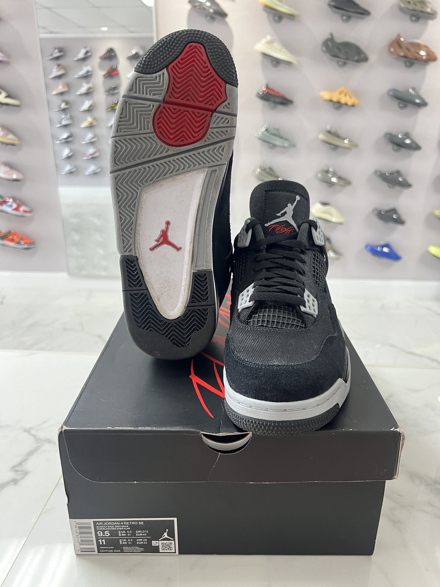 Jordan 4 Retro SE Black Canvas (PREOWNED)