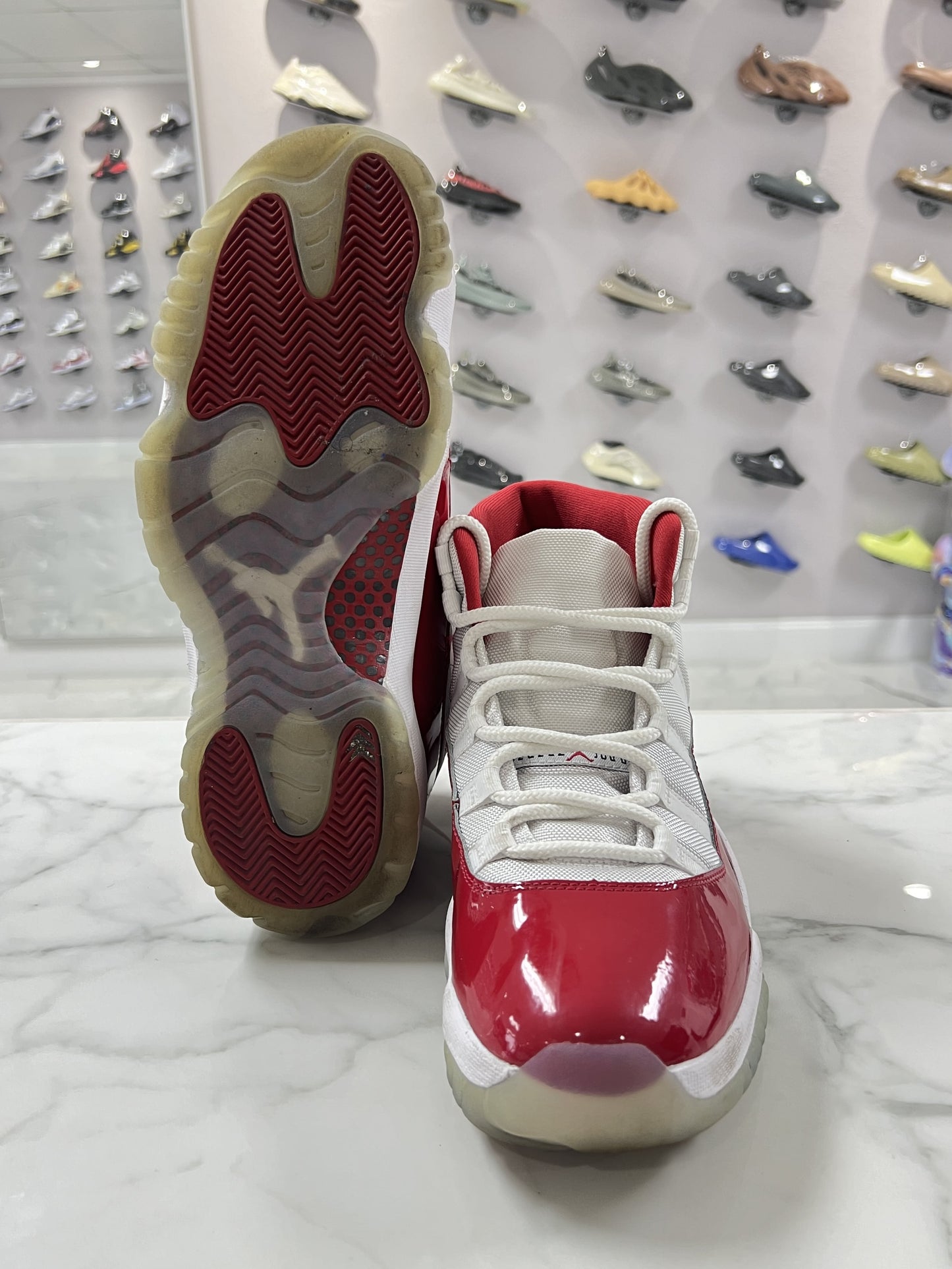 Jordan 11 Retro Cherry (PREOWNED)