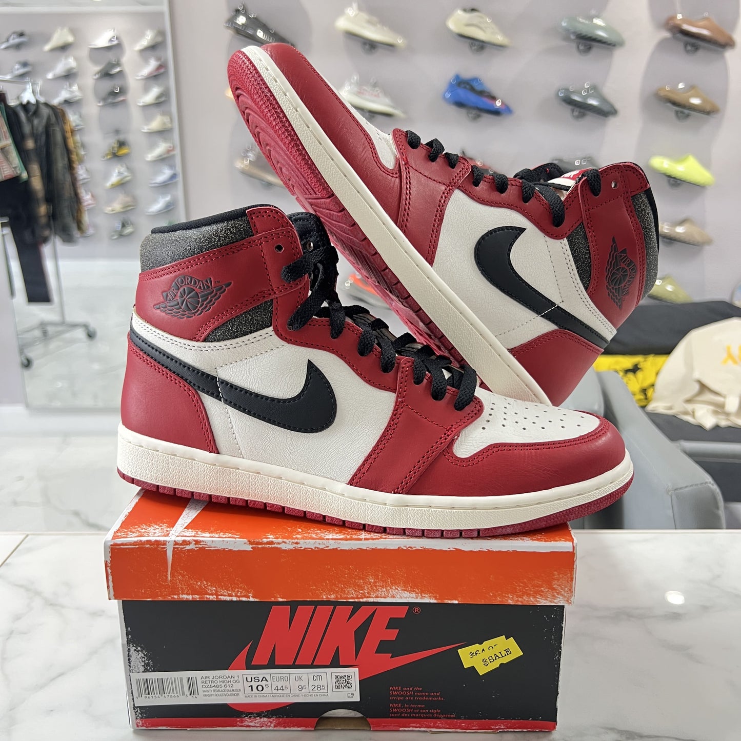 Jordan 1 Retro High OG Chicago Lost and Found (PREOWNED)