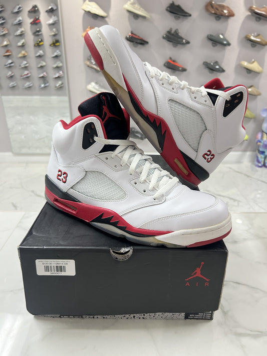 Jordan 5 Retro Fire Red Black Tongue (2013) (PREOWNED)