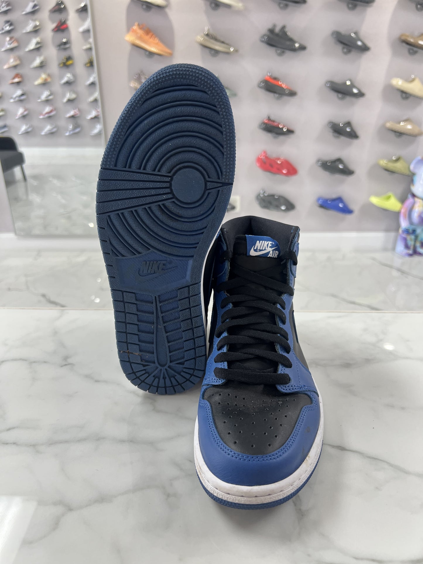 Jordan 1 Retro High OG Dark Marina Blue (PREOWNED)