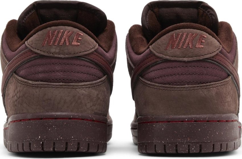 Nike SB Dunk Low City Of Love Burgundy Crush