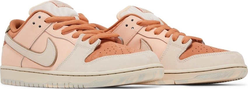 Nike SB Dunk Low Trocadéro Gardens