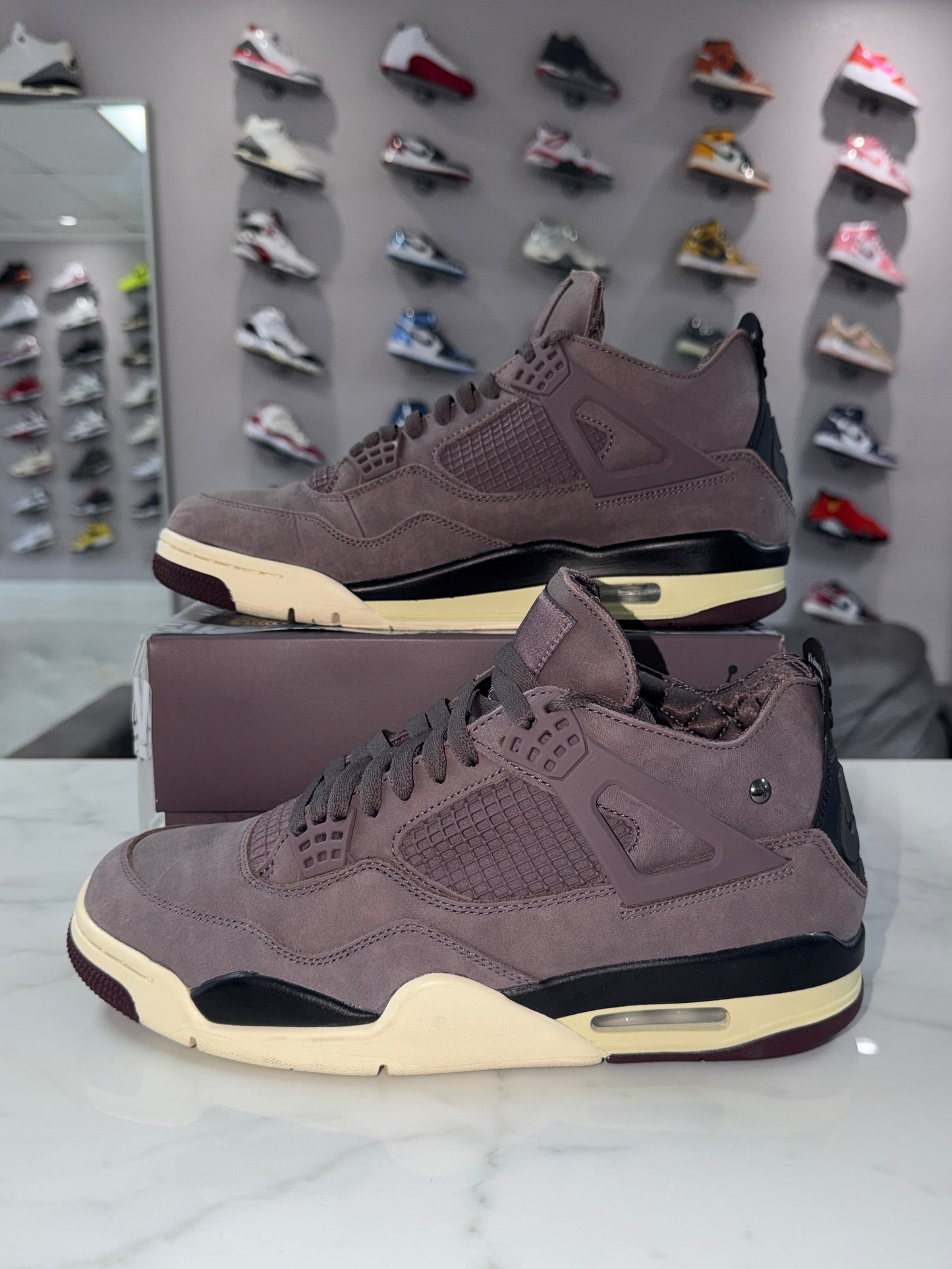 Jordan 4 Retro SP A Ma Maniére Violet Ore