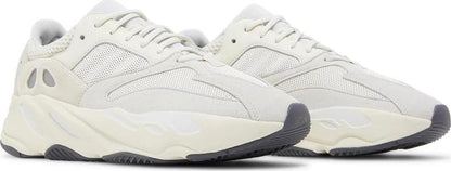 Yeezy Boost 700 Analog